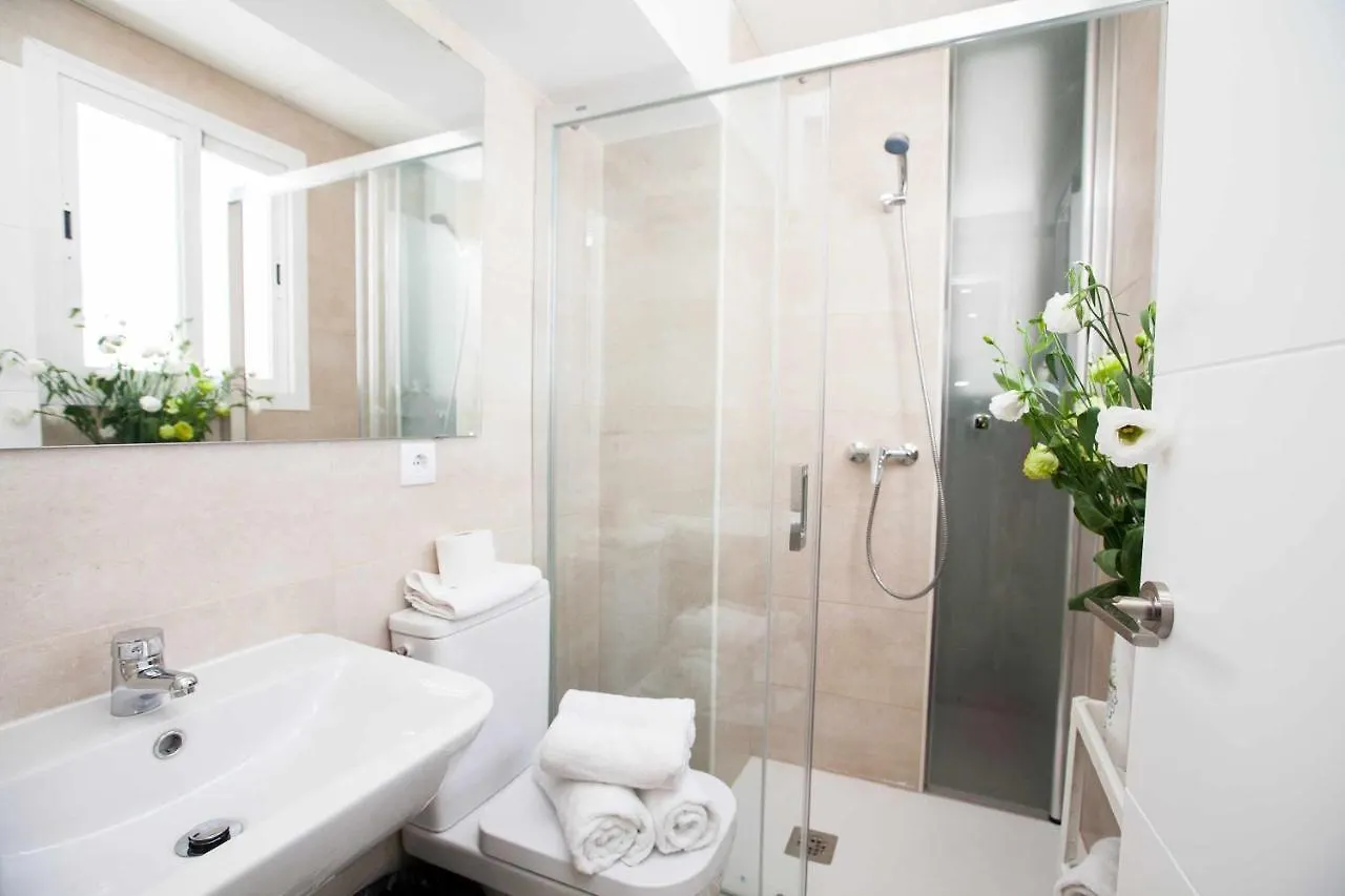 Isg Apartments Adolfo Cuellar 401 Seville